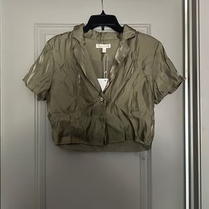 Green cropped button down